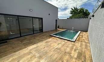 Imagem: VENDO CASA COM PISCINA LOTE INTEIRO SETOR