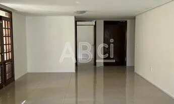 Imagem 3: Casa Duplex | Piscina e Churrasqueira | 5 Quartos | 3 Vagas