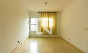 Imagem 2: Casa de Condomínio para Aluguel - Santa Maria, 2 Quartos, 50 m2