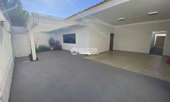 Imagem 3: Excelente casa com 4 quartos para locação no Bairro Gávea