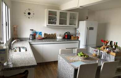 Imagem 4: Casa para venda tem 250 metros quadrados com 4 quartos em Santa Amélia - São Paulo