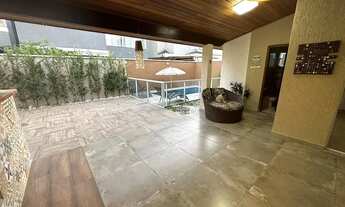 Imagem 5: Casa de condomínio para aluguel tem 222 metros quadrados com 3 quartos