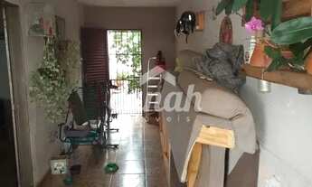 Imagem 3: Casa em Vila Virgínia - Ribeirão Preto com 363m², 3 dormitórios e 2 banheiros por R$378k