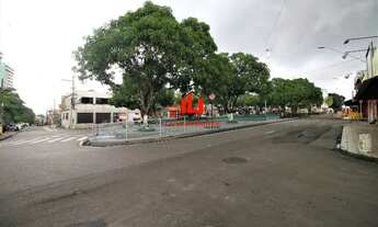 Imagem 6: Casa Comercial na praça do Carangueijo no Eldorado