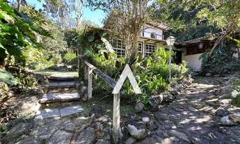 Imagem 3: Casa com 10 quartos à venda, 327 m² por R$ 865.000 - Albuquerque - Teresópolis/RJ