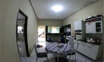 Imagem 3: Casa em Feu Rosa