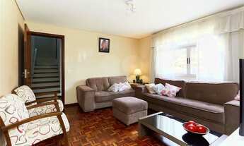 Imagem 2: Casa de 245m², 5 quartos, 4 vagas, espaço gourmet, edícula