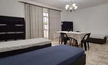 Imagem: Moças - vaga em apto. No melhor do Embaré