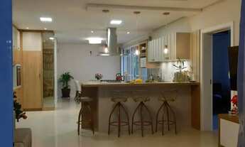 Imagem 2: Casa em Daniela Casa com 3 dormitórios