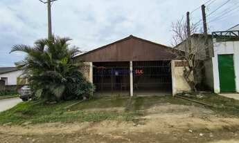 Imagem: Casa de esquina com 3 dormitórios no bairro