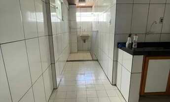 Imagem 4: Vendo Apto no Cond. Floresta Tropical, c/ 2 quartos, banheiro social, sala de estar/jantar