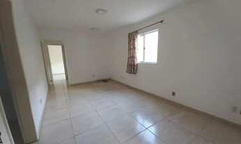 Imagem: 03 quartos, Sala para 02 ambientes, Conjunto