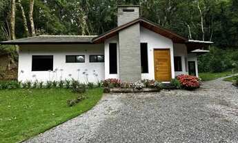 Imagem 4: Casa para Venda em Camanducaia, Monte Verde, 3 dormitórios, 1 suíte, 2 banheiros, 2 vagas