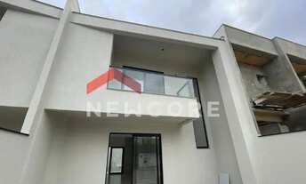 Imagem 2: Sobrado em Rua Ayrton Senna - Itacolomi - Balneário Piçarras/SC