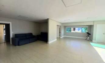 Imagem 4: Terraço com vista mar, piscina e espaço gourmet, 4 suítes e 6 vagas para locação no Centro