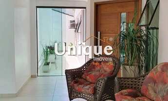 Imagem 5: Casa de alto padrão com ótima localização!