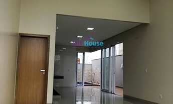 Imagem 2: Belíssima casa de condomínio térrea à venda com 150 m2 com 3 quartos