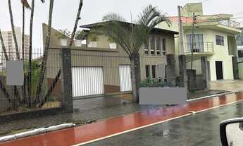 Imagem: Casa para Venda em Itajaí, Centro, 3 dormitórios