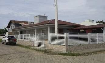 Imagem 2: Térrea para venda possui 200 metros quadrados com 4 quartos em Pinheira (Ens Brito) - Palh