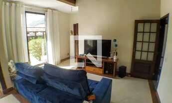 Imagem: Casa para Aluguel - Maravista, 3 Quartos