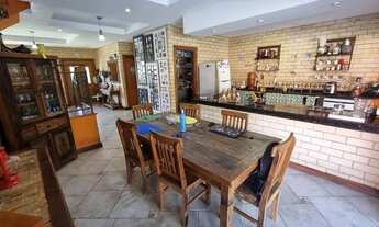 Imagem 3: Linda casa em condomínio completo com piscina aquecida e área gourmet!