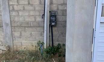 Imagem 3: SÍTIO COM BELA VISTA DA SERRA, BOMBA, DIVERSAS PLANTAS E PORTÃO DE ALUMÍNIO