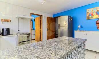 Imagem 4: Casa de 245m², 5 quartos, 4 vagas, espaço gourmet, edícula