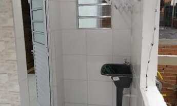 Imagem 2: Casa com água, luz e internet incluso para mulheres sem filhos