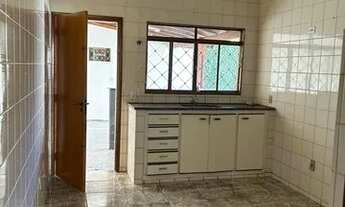 Imagem 2: Casa para aluguel tem 180 metros quadrados com 3 quartos