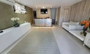 Imagem 5: Sala com acabamento de primeira linha com aprox. 30m² de área total, ótima localização pró