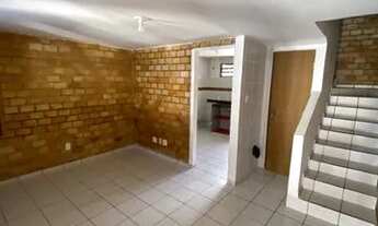 Imagem 2: Casa duplex com preço de oportunidade para alugar no Bessa