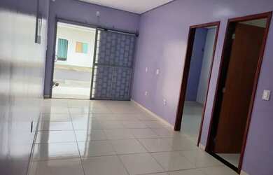 Imagem 2: Aluga-se/ em residencial fechado/poço artesiano/excelente localização/ casa