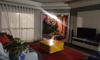 Imagem 4: Casa Magnífica no Lago Norte com 2.360m² de AC - Próximo a Prainha do Lago Norte