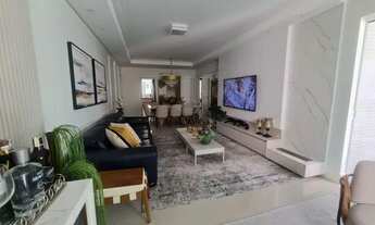 Imagem 2: Apartamento padrão EMBRAED na quadra do mar finamente mobiliado e decorado, para locação a