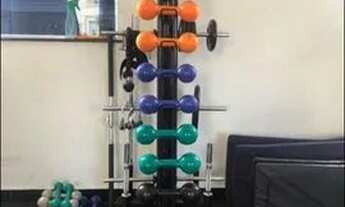 Imagem 3: Térreo sombra privativo 2/4 mobiliado