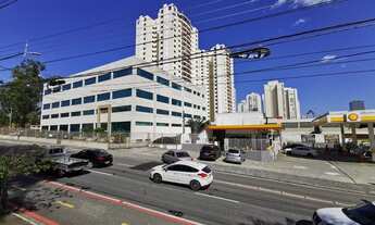 Imagem 4: Lojas em Centro Comercial no Esplanada II