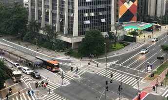 Imagem 2: Conjunto comercial com excelente localização na Av.Faria Lima; andar alto com linda vista