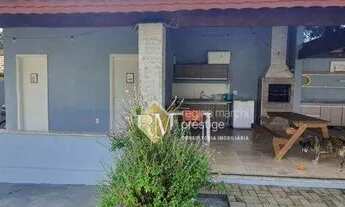 Imagem 5: Lindíssima casa toda avarandada, estilo chácara, disponível para venda no Condomínio Zulei