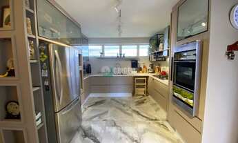 Imagem 6: Casa em Água Verde - Curitiba