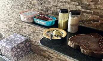 Imagem 5: Repasso prive em pau amarelo ao lado da Costa azul