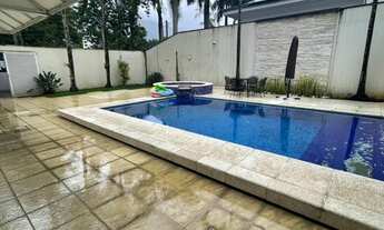 Imagem 4: Casa de condomínio para aluguel possui 650 metros quadrados com 6 quartos