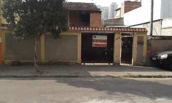 Imagem: Duas Casas Espaçosas No Bairro da Luz