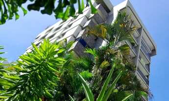 Imagem 2: 4 Quartos, 1 Suíte, Sala para 3 ambientes, Ampla varanda e 2 vagas na Garagem, Boa Viagem