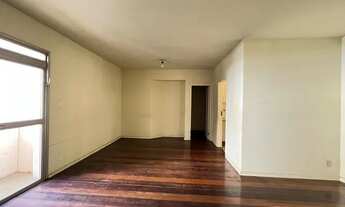 Imagem 2: Apartamento para venda tem 102 metros quadrados com 3 quartos em Funcionários - Belo Horiz