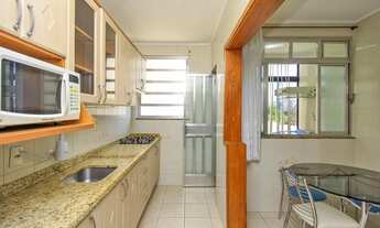 Imagem 5: Imóvel para venda possui 79 metros quadrados com 3 quartos em Santana - Porto Alegre - RS