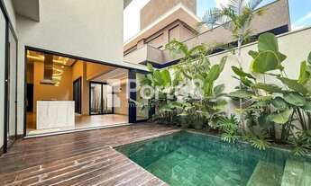 Imagem: Casa Térrea com 3 Suítes à Venda no Maria