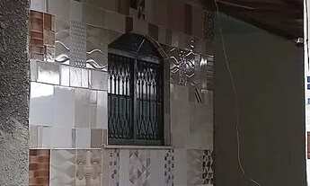 Imagem 2: Terreno c 3 casa murado