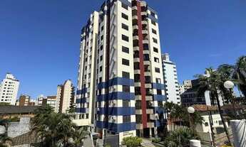 Imagem 2: Apartamento com 76m2, 2 quartos, sendo 1 suíte, Centro de Florianópolis