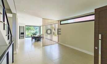 Imagem 7: Casa com 4 dormitórios, sendo 4 suítes para venda na região Granja Viana - Barueri - SP