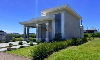 Imagem: Casa de 3 suítes em condomínio fechado